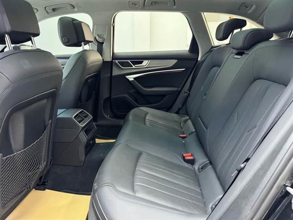 奥迪A6(进口) 2023款 allroad quattro 55 TFSI 尊享越野型