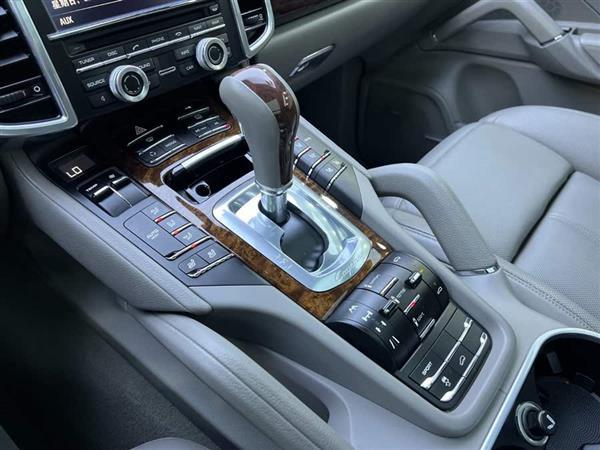 Cayenne 2011款 Cayenne 3.0T