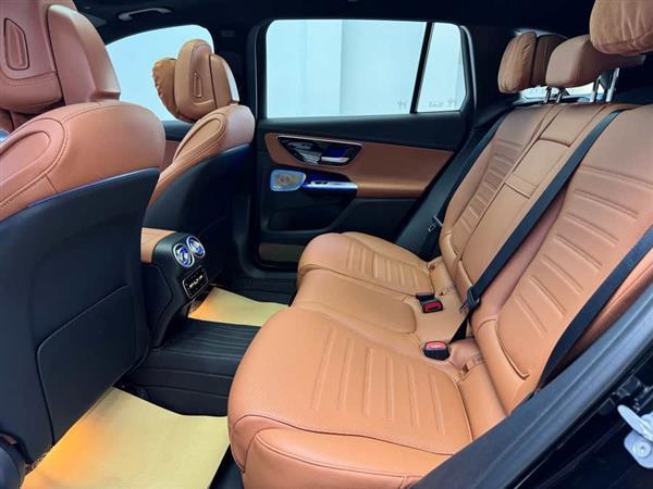 奔驰GLC 2023款 GLC 300 L 4MATIC 动感型 5座