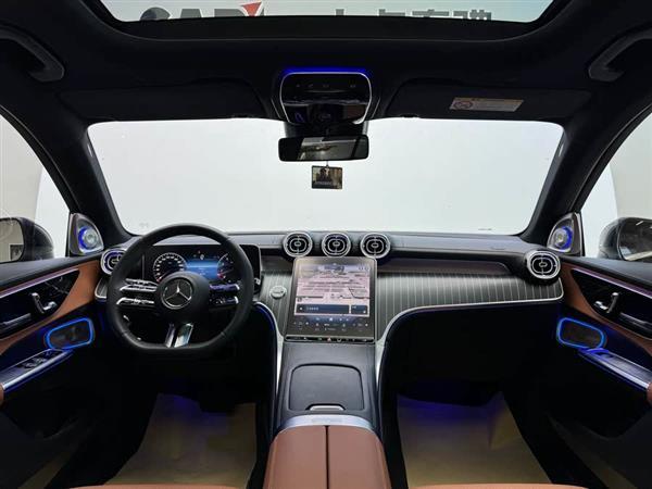 奔驰GLC 2023款 GLC 300 L 4MATIC 动感型 5座