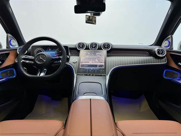 奔驰GLC 2023款 GLC 300 L 4MATIC 动感型 5座