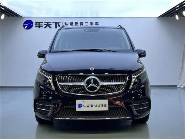 奔驰V级 2022款 V 260 L 长轴距豪华版