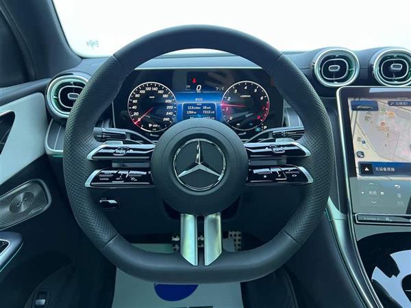 奔驰GLC轿跑 2024款 GLC 300 4MATIC 轿跑SUV