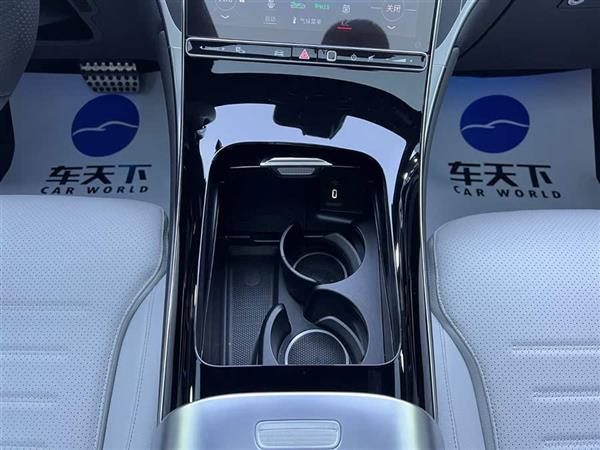 奔驰GLC轿跑 2024款 GLC 300 4MATIC 轿跑SUV