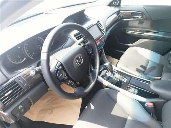 雅阁 2016款 2.4L 豪华版