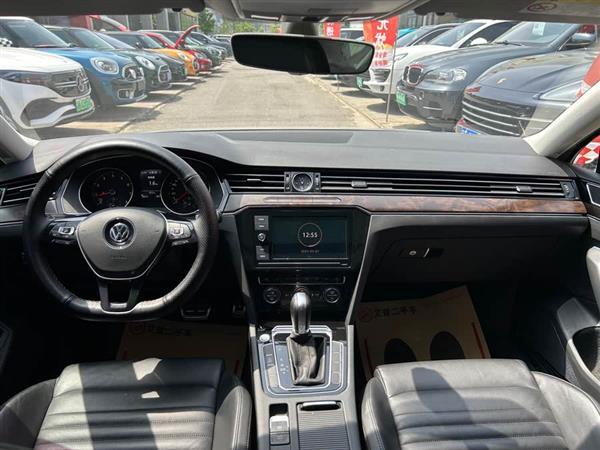 迈腾 2019款 330TSI DSG 豪华型 国VI