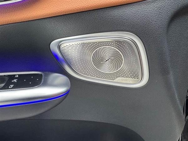 奔驰GLC 2024款 GLC 300 L 4MATIC 动感型 5座