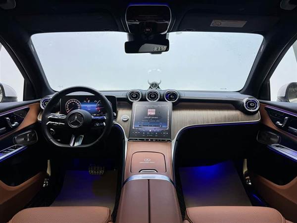 奔驰GLC 2024款 GLC 300 L 4MATIC 动感型 5座