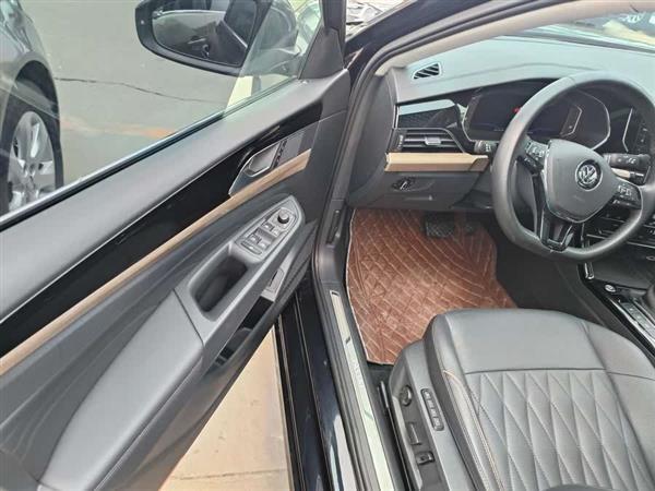 帕萨特 2020款 330TSI 豪华版 国VI