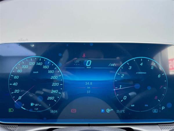 奔驰C级 2024款 C 260 L 运动版