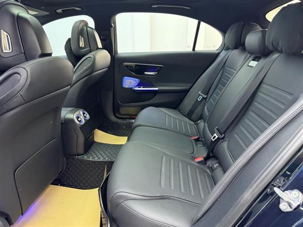 奔驰C级 2023款 C 260 L 运动版