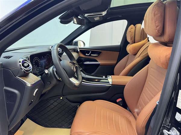 奔驰GLC 2024款 GLC 300 L 4MATIC 动感型 7座