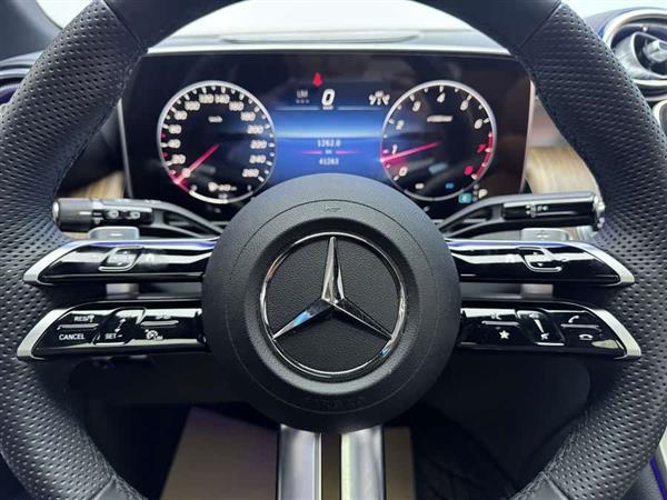 奔驰GLC 2024款 GLC 300 L 4MATIC 动感型 7座