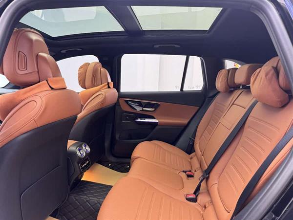 奔驰GLC 2024款 GLC 300 L 4MATIC 动感型 7座