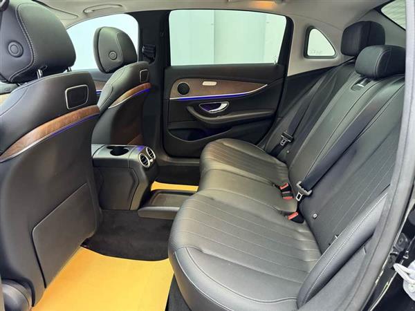 奔驰E级 2019款 E 200 L