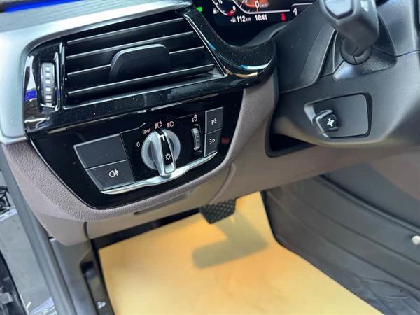 宝马5系 2021款 改款 530Li xDrive M运动套装