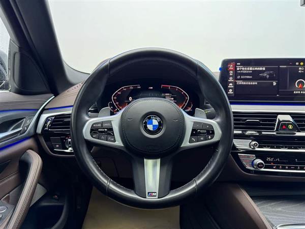 宝马5系 2021款 改款 530Li xDrive M运动套装