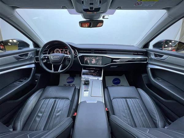 奥迪A6L 2023款 40 TFSI 豪华致雅型