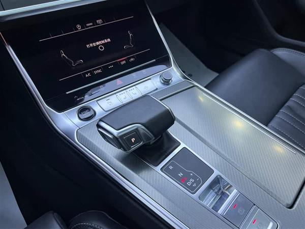奥迪A6L 2023款 40 TFSI 豪华致雅型