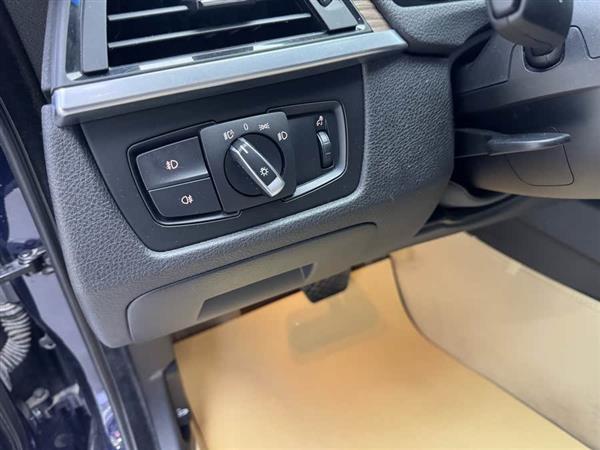 宝马3系GT 2014款 320i 设计套装型