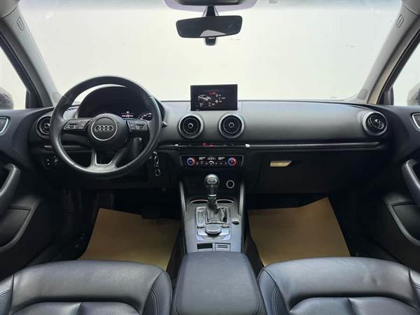 奥迪A3 2019款 Limousine 35 TFSI 风尚型 国VI