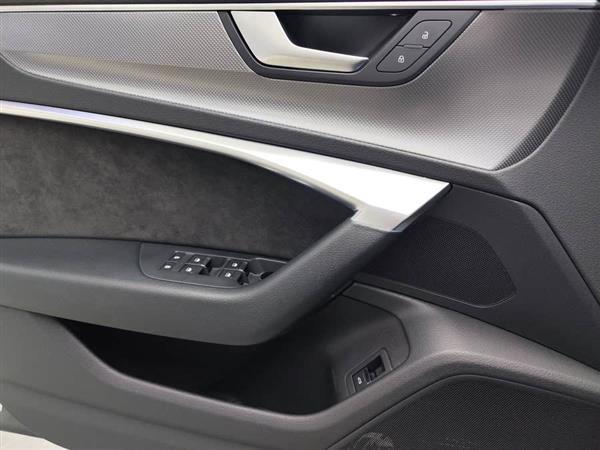 奥迪A6L 2019款 45 TFSI 臻选动感型