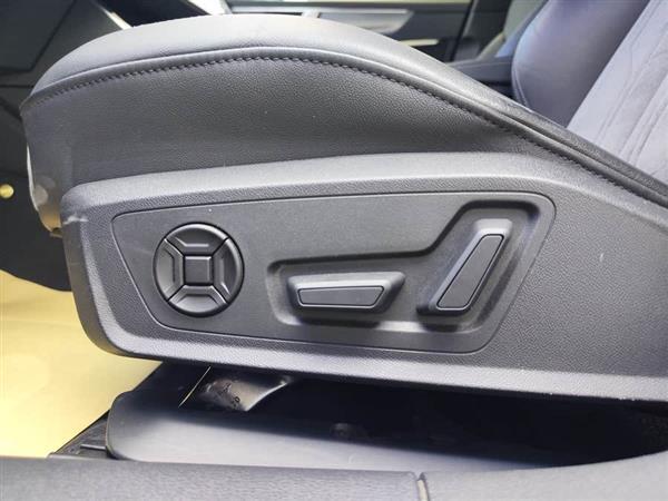奥迪A6L 2019款 45 TFSI 臻选动感型
