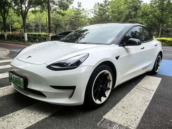 Model 3 2022款 后轮驱动版