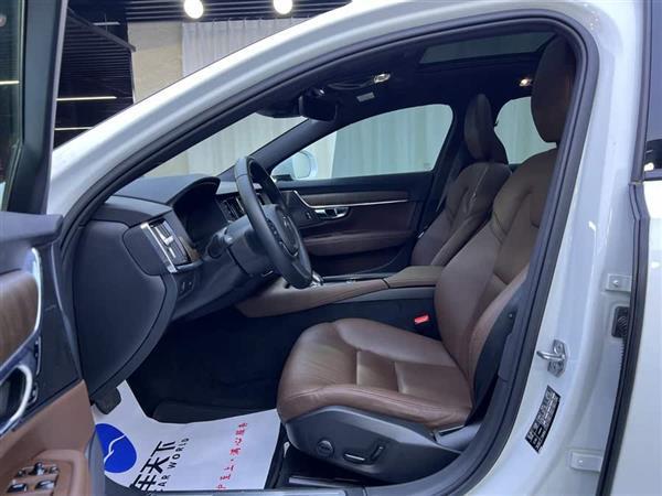 沃尔沃V90 2021款 Cross Country B5 AWD 智远版