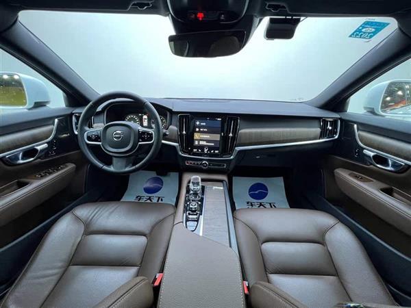 沃尔沃V90 2021款 Cross Country B5 AWD 智远版
