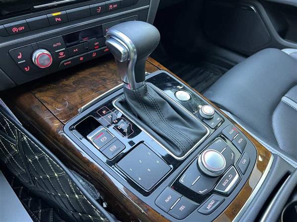 奥迪A7 2014款 50 TFSI quattro 豪华型
