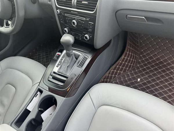 奥迪A4L 2015款 35 TFSI 自动舒适型