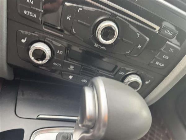奥迪A4L 2015款 35 TFSI 自动舒适型