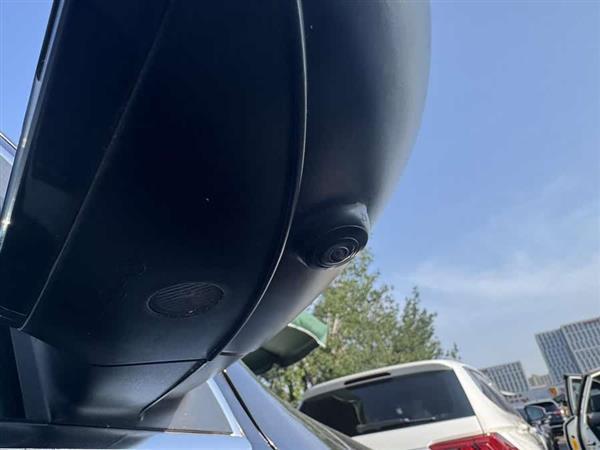 奥迪Q7 2014款 35 TFSI 进取型