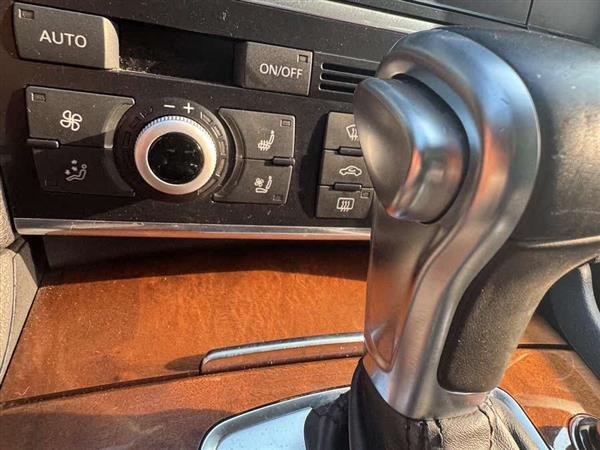 奥迪Q7 2014款 35 TFSI 进取型