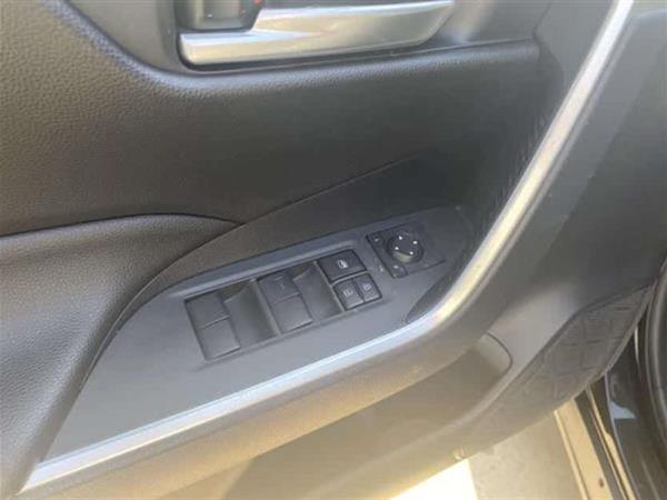 威兰达 2021款 2.0L CVT四驱豪华版