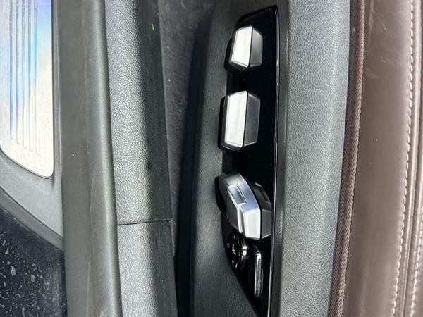 宝马5系 2020款 530Li 行政型 M运动套装
