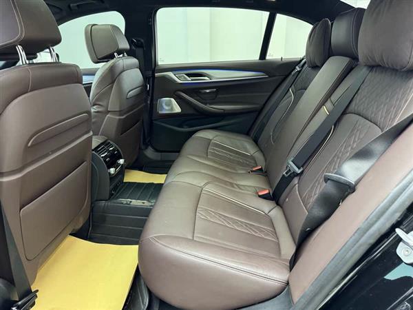 宝马5系 2020款 530Li 行政型 M运动套装