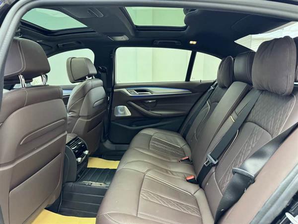 宝马5系 2020款 530Li 行政型 M运动套装