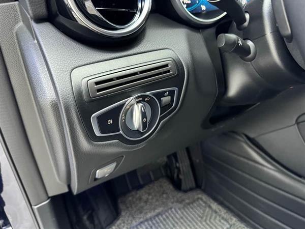 奔驰GLC轿跑 2022款 GLC 260 4MATIC 轿跑SUV