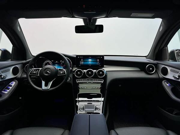 奔驰GLC轿跑 2022款 GLC 260 4MATIC 轿跑SUV