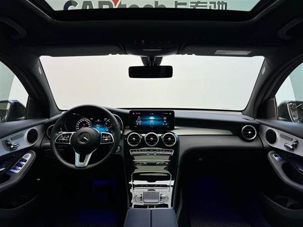 奔驰GLC轿跑 2022款 GLC 260 4MATIC 轿跑SUV