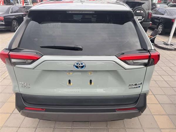 RAV4荣放 2021款 改款 双擎 2.5L E-CVT四驱精英PLUS版