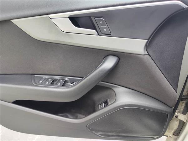 奥迪A4L 2019款 40 TFSI 进取型 国VI