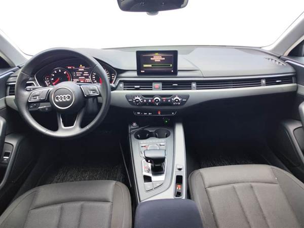 奥迪A4L 2019款 40 TFSI 进取型 国VI