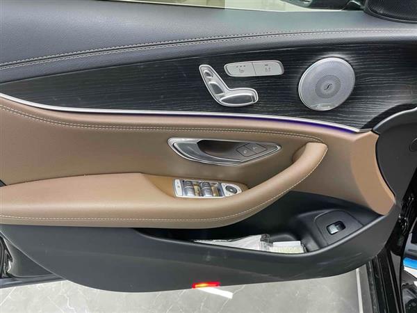 奔驰E级 2021款 改款 E 260 L 运动型 4MATIC