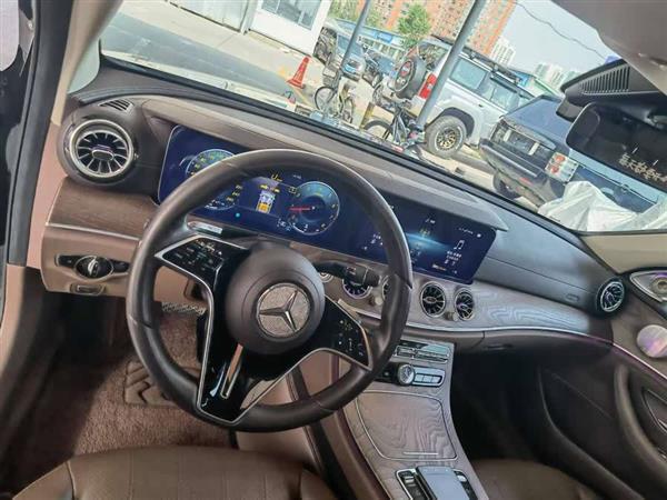 奔驰E级 2021款 E 300 L 时尚型
