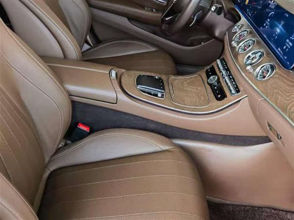 奔驰E级 2021款 E 300 L 时尚型