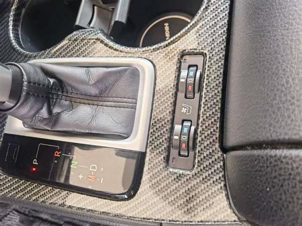 汉兰达 2018款 2.0T 四驱至尊版 7座 国VI
