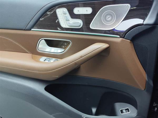 奔驰GLE 2024款 GLE 350 4MATIC 时尚型
